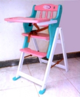 Ghế ăn bột bằng gỗ - Lương Hòa - Công Ty TNHH Cơ Khí Lương Hòa